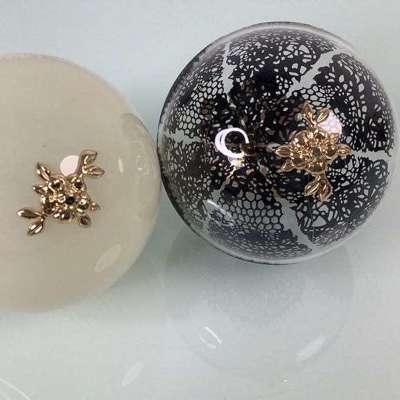 Jason Wu Jing Jang Glass Ornaments Raised lace with crystals EUC - Picture 5 of 9